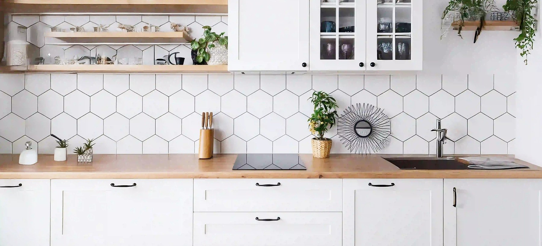 Decorative film with a good adhesive layer is suitable for gluing to MDF and chipboard.